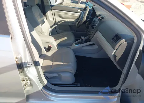 2007 Volkswagen Jetta 2.5 from USA, damaged, VIN 3VWRF71K37M039507